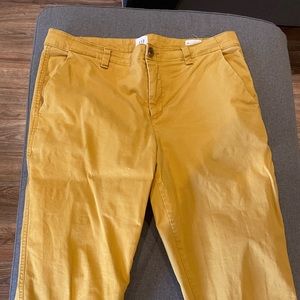 gap women’s mustard size large chino pants